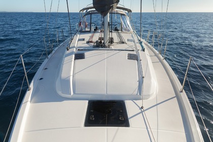 Rental Sailboat Beneteau Oceanis 40.1 Alimos