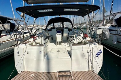 Hire Sailboat JEANNEAU SUN ODYSSEY 449 Sukošan