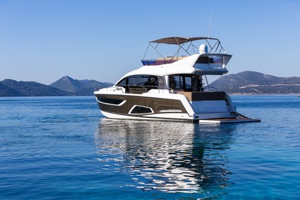 Motor Jacht Sealine F430 in Dubrovnik