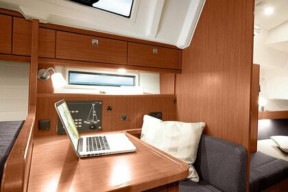 Brand New Bavaria Cruiser 41 for 6 Guests