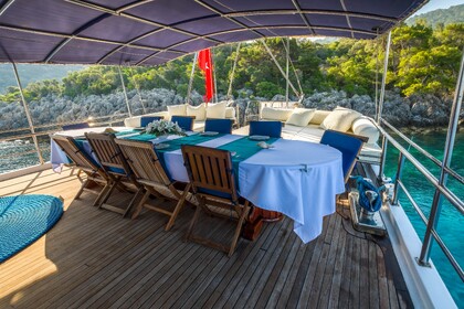 Hyra båt Guletbåt Custom Gulet Ketch 2003 Fethiye