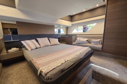 Aluguel Iate a motor Ferretti Ferretti 450 Flybridge Cannes