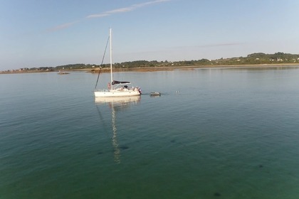 Hire Sailboat Alliaura Marine Feeling 36 Trebeurden