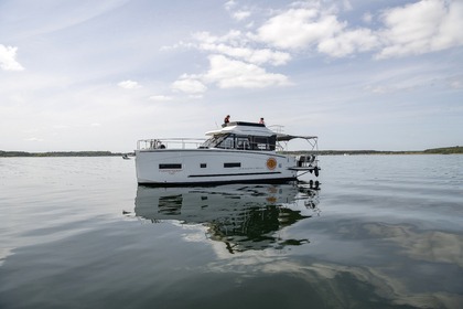 Miete Motoryacht Cobra Yachts FUTURA 40 Grand Horizon Göhren-Lebbin