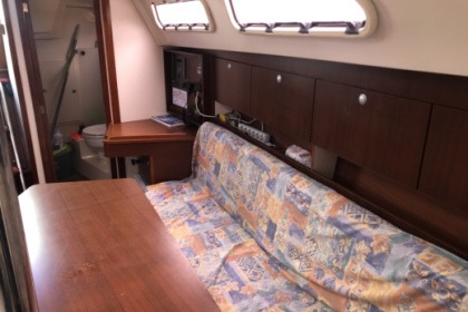 Descubra Ibiza e sua costa em um veleiro Hanse