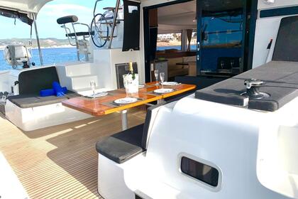 Charter Catamaran Lagoon Lagoon 42 San Blas Islands