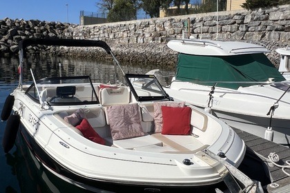 Verhuur Motorboot Bayliner VR5 Sesimbra