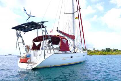 Charter Sailboat Beneteau Oceanis 411 San Blas Islands