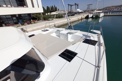 Hyra båt Katamaran Catana Group Bali Catspace Trogir