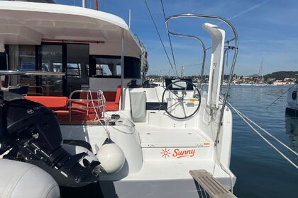 Location Catamaran Excess Excess 14 - 4 + 2 cab. Saint-Mandrier-sur-Mer