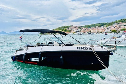 Charter Motorboat Arrow Abaris 23 Trogir