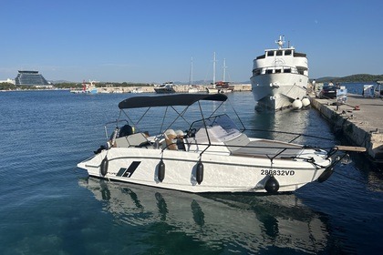 Charter Motorboat Beneteau Flyer 7 Vodice