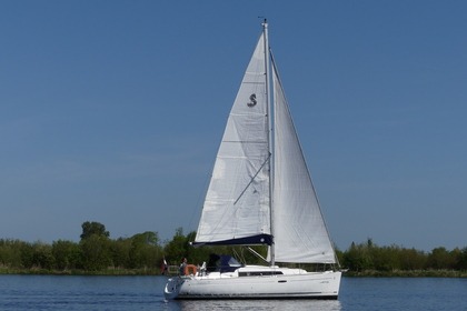 Verhuur Zeilboot Beneteau Oceanis 31 Sneek