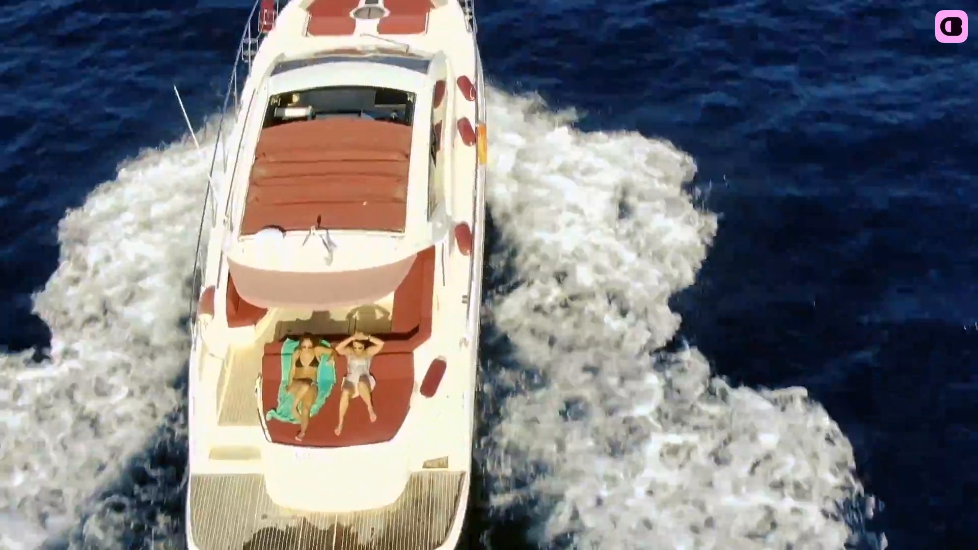 Bateau à moteur Cranchi M40 700cv 3