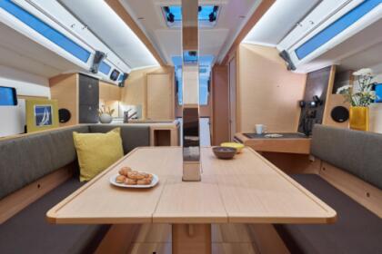 Luxus pur auf einer außergewöhnlichen Segelyacht Jeanneau Sun Odyssey 349 Limited Edition-Performance