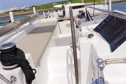 Hire Catamaran Lagoon-Bénéteau Lagoon 450 F - 4 + 2 cab. Tortola