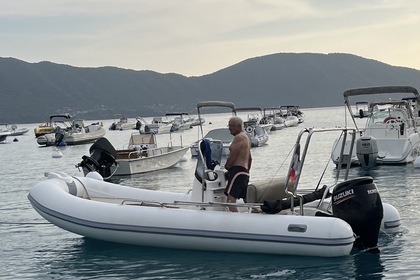 Charter RIB Zodiac Medline Ii Ajaccio