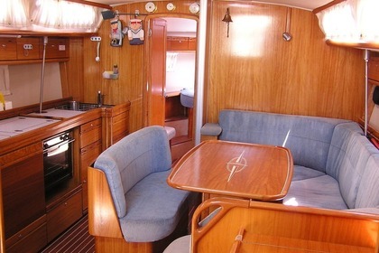 Discover the Ioninan Sea on "Alma Libre" - Bavaria 40 Cruiser in Lefkada, Greece