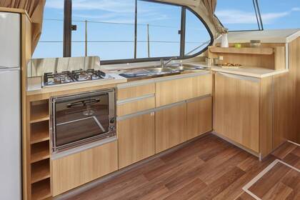 Nicols Estivale Sixto+