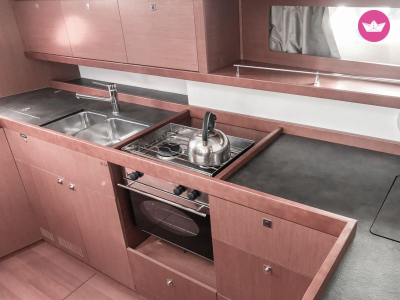 Sailboat Beneteau Oceanis 45 (4 Cabs) for hire