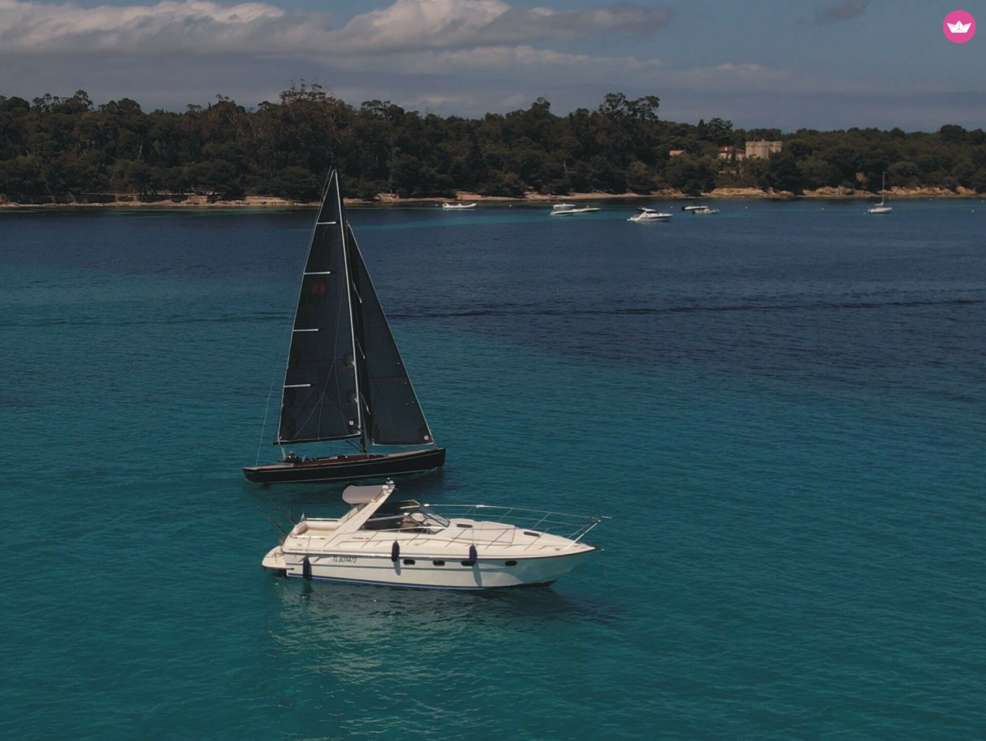Bateau à moteur FAIRLINE Targa 33 540cv 8
