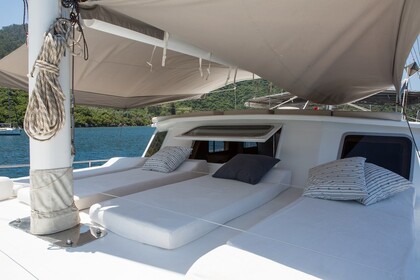 IONIAN DREAM - AVE YACHTING ALBANIA