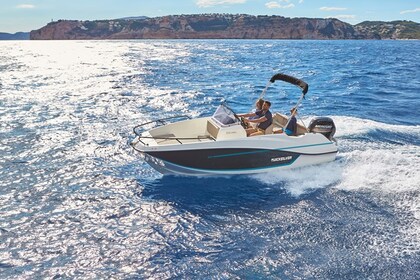 Ενοικίαση Μηχανοκίνητο σκάφος Quicksilver Activ 555 Open Αντίπ