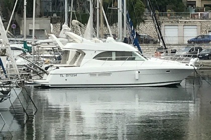 Hire Motorboat Jeanneau Prestige 36 L'Estaque