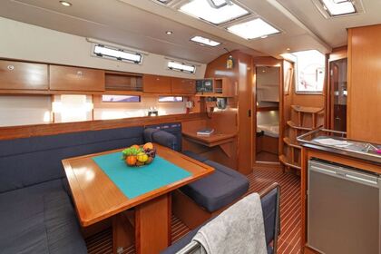 Czarter Jacht żaglowy Bavaria Cruiser 45 Wolos