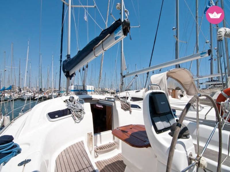 Sailboat Bavaria 37 Cruiser  