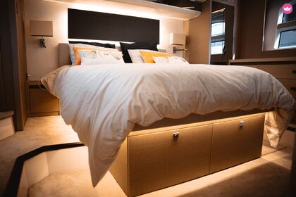 JEANNEAU PRESTIGE 590 FLY