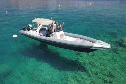 Hire Motorboat Fost Matrix 33 Oia