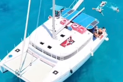 Hyra båt Katamaran Custom Catamaran Malta
