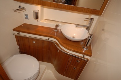 Genießen, lachen, segeln auf einer 16m Segelyacht