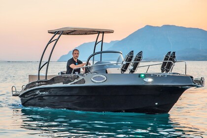 Hire Motorboat Nireus 530 Limited Edition Saint Paul's Bay