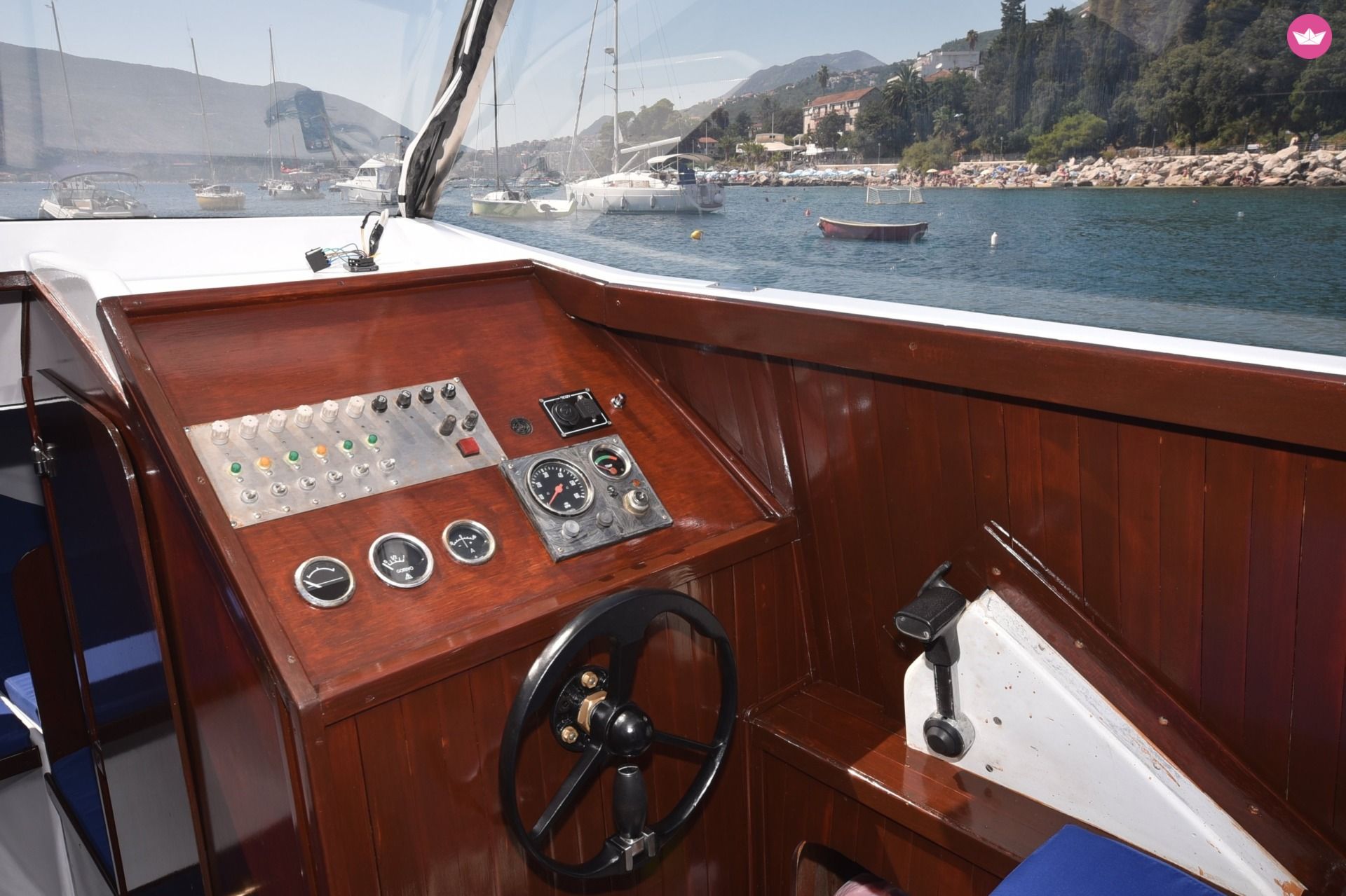Motorboat Kvarnerplastika Adria for hire