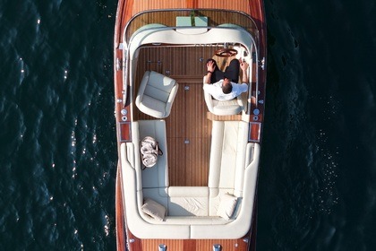 Miete Motorboot Comitti Venezia 24 Menaggio