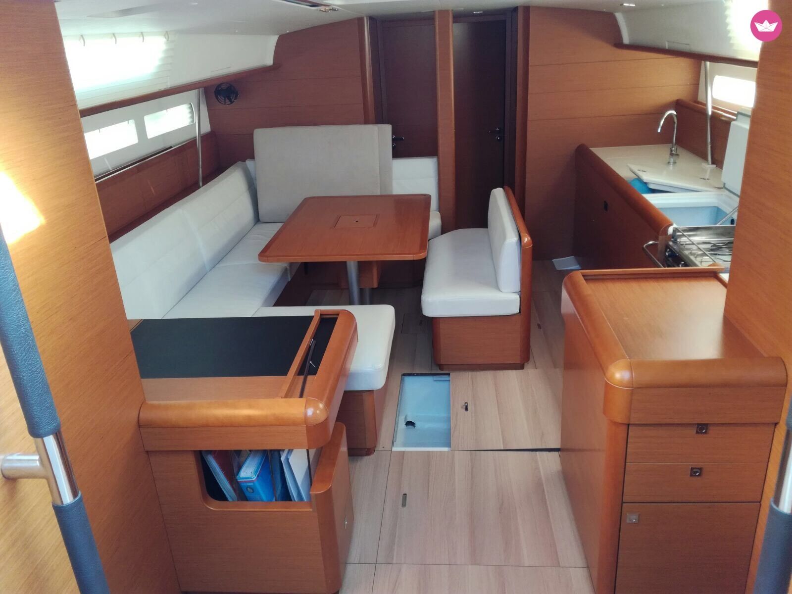 Voilier JEANNEAU SUN ODYSSEY 519 15.75m 6