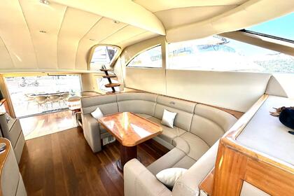 Private Luxury Motoryacht in Istanbul