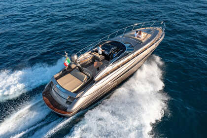 Noleggio Yacht a motore Riva Rivale 52 Sorrento