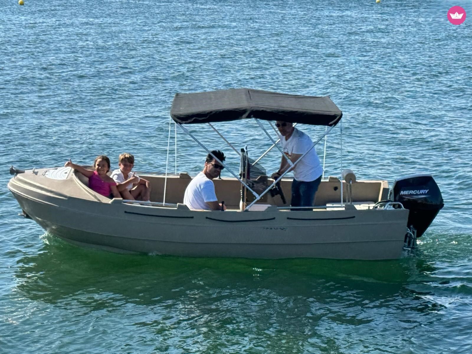 Bateau sans permis pans marine N450 15cv 2