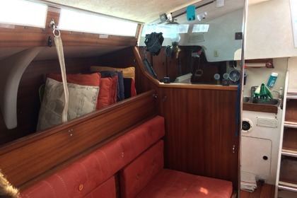 Voilier Jeanneau Gin Fizz super équipé croisière hauturière