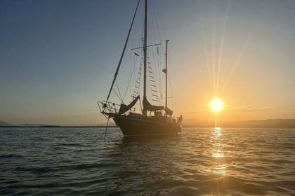 ALQUILER DIARIO - DAY CHARTER Velero exclusivo de 11 metros - ENDURANCE 35 en GARRAF-SITGES