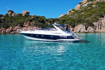 Hyra båt Motorbåt Sunseeker International Camargue 44 Cannigione