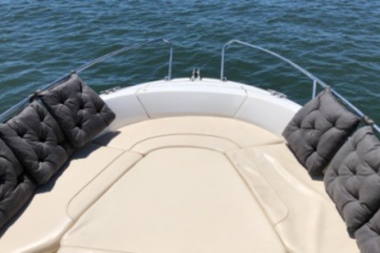 Location Bateau à moteur Jeanneau Cap Camarat 635 Cc Arcachon