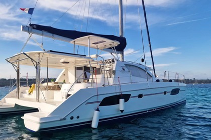 Aluguel Catamarã Robertson and Caine Léopard 44 Grimaud