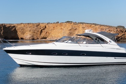 Charter Motor yacht Bavaria 40 SPORT Paros