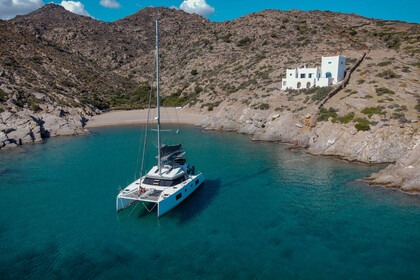 Hire Catamaran Nautitech 46 Fly Athens