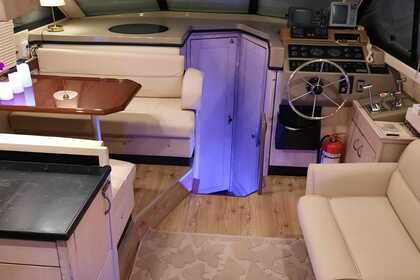 Miete Motorboot Bayliner 3587 Çeşme