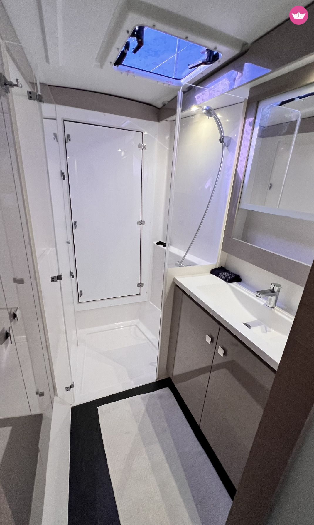 Catamaran Fountaine Pajot Lucia 40 12m 6